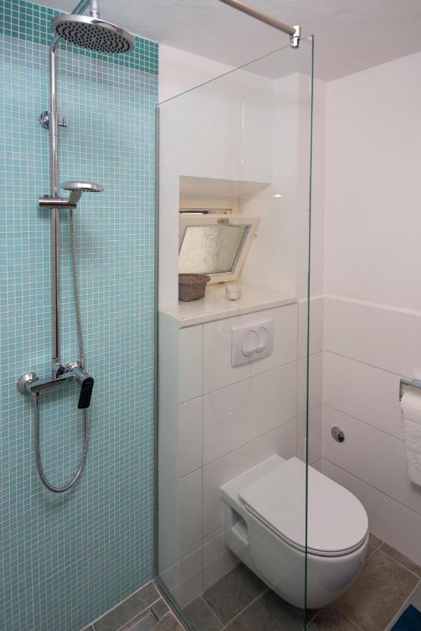 Guesthouse Nina Kastel Novi Екстер'єр фото