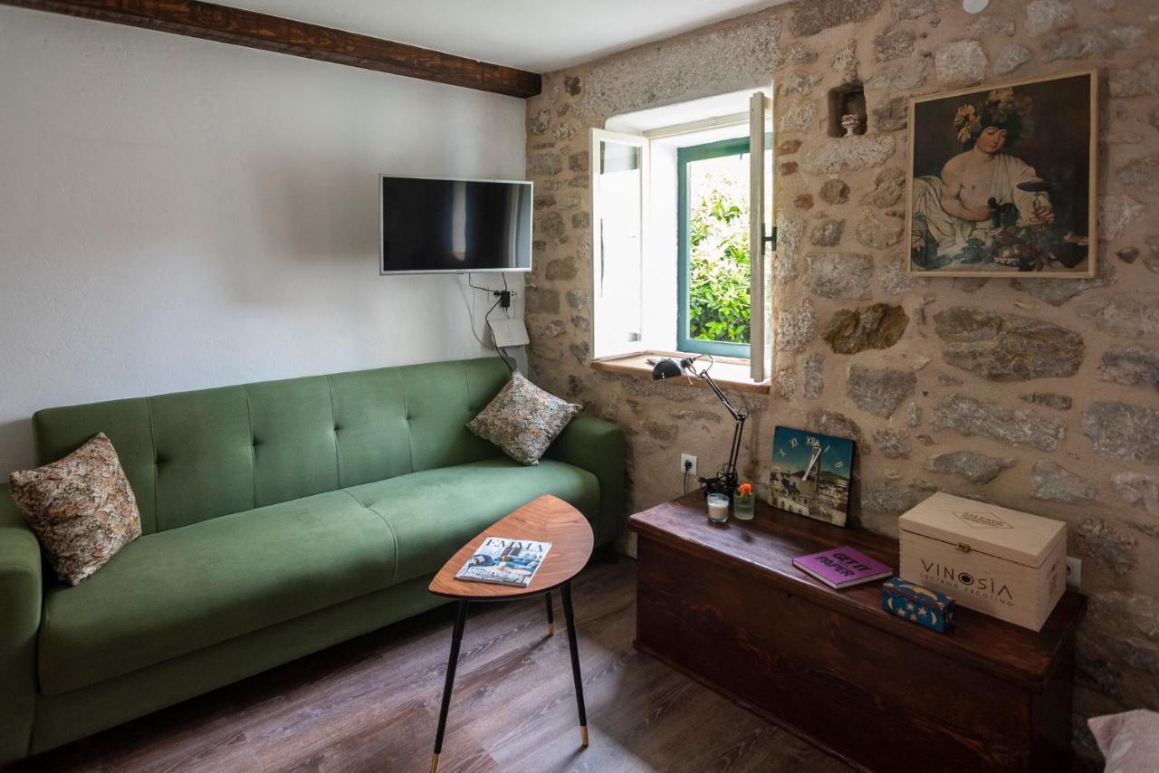 Guesthouse Nina Kastel Novi Екстер'єр фото