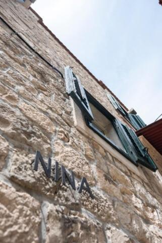 Guesthouse Nina Kastel Novi Екстер'єр фото